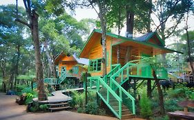 Mang Den Treehouse Village Resort & Zipline Kon Von Kla Vietnam